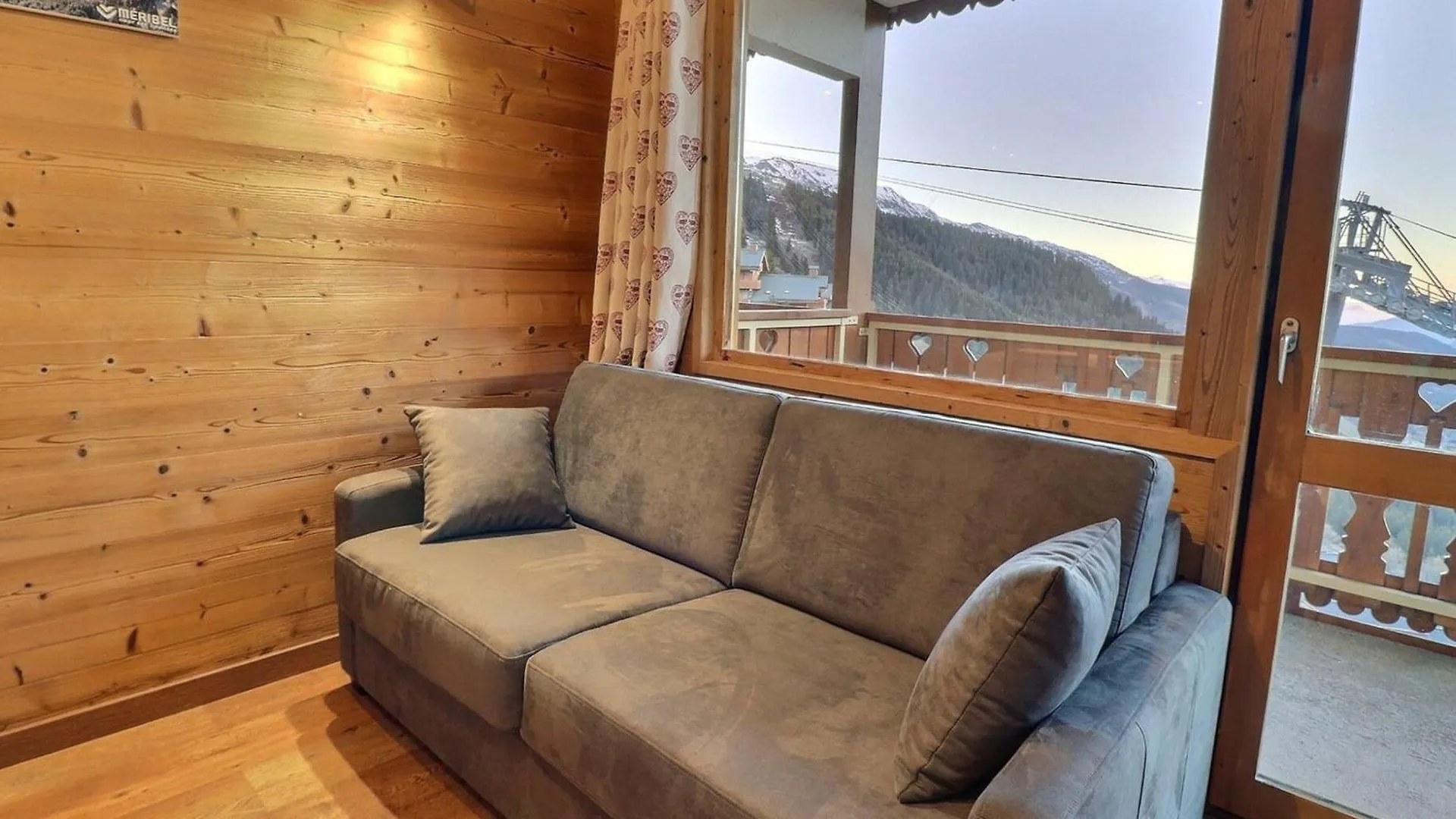 Charmant 3 Pieces A 100M Des Pistes, Ideal Famille Avec Balcon, Animaux Acceptes - Fr-1-182-199 Les Allues 0*,  France
